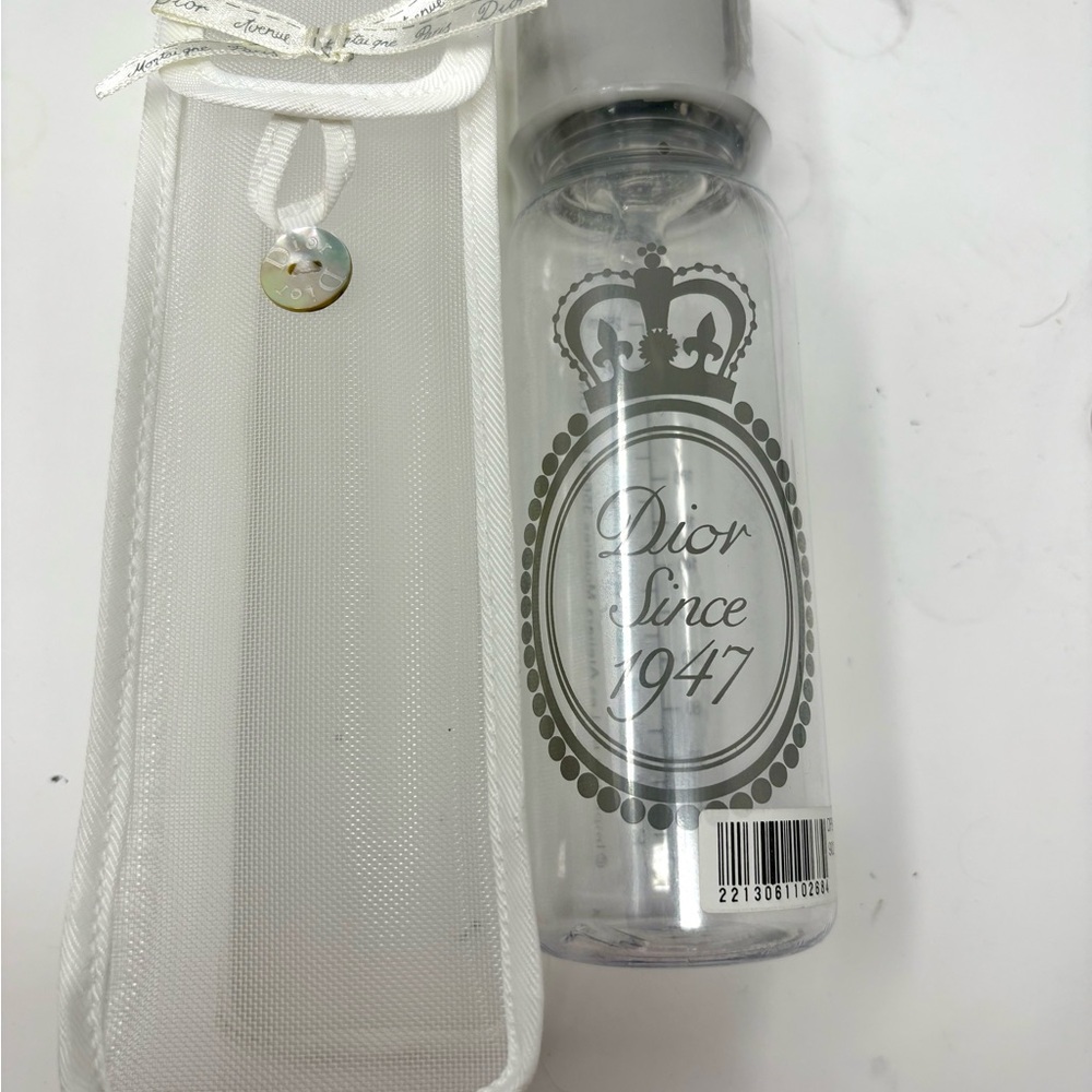 Dior Clear baby Bottle
CROWN PRINCESS with White Case
Ultra rare